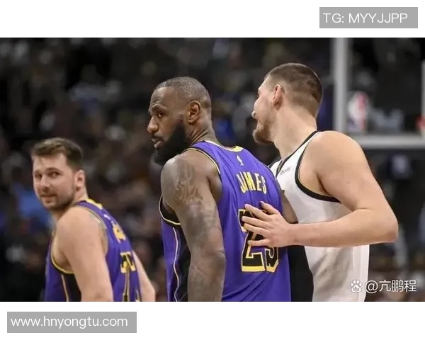 2013年NBA季后赛勇士与马刺第二场激战回顾与精彩瞬间分析 2013年NBA季后赛勇士与马刺第二场激战回顾与精彩瞬间分析