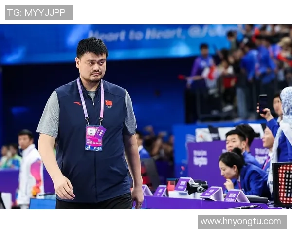 姚明:深信CBA定会越来越好 等待下一代男篮能完成自己价值 姚明:深信CBA定会越来越好 等待下一代男篮能完成自己价值